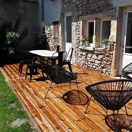 Prázdninový dům Le Pot De Vin Lancié